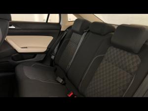 Volkswagen Polo sedan 1.6 manual - Image 21