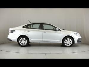 Volkswagen Polo sedan 1.6 manual - Image 3