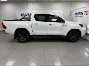 Toyota Hilux 2.8GD-6 48V double cab Raider - Image 3