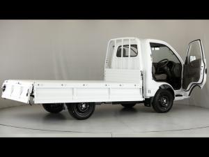 Hyundai H-100 Bakkie 2.6D deck - Image 16