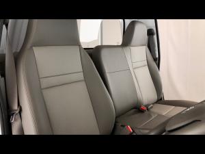 Hyundai H-100 Bakkie 2.6D deck - Image 20