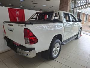 Toyota Hilux 2.8GD-6 double cab Raider auto - Image 2