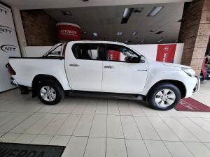 Toyota Hilux 2.8GD-6 double cab Raider auto - Image 3