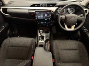Toyota Hilux 2.8GD-6 48V double cab Raider - Image 7