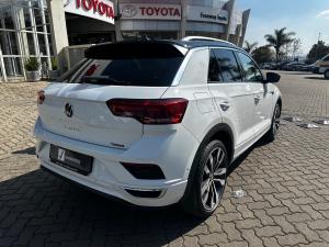 Volkswagen T-Roc 2.0TSI 140kW 4Motion R-Line - Image 2