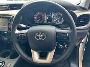 Toyota Hilux 2.8GD-6 double cab 4x4 Raider auto - Image 8