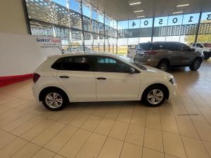 Volkswagen Polo hatch 1.6 Conceptline - Image 3