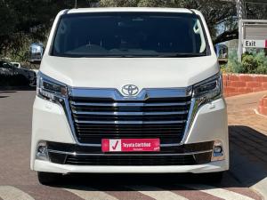 Toyota Quantum 2.8 LWB bus 6-seater VX Premium - Image 4