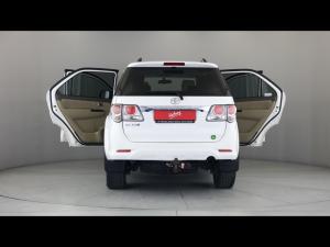 Toyota Fortuner 3.0D-4D Ltd edition auto - Image 10