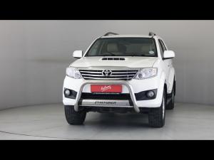 Toyota Fortuner 3.0D-4D Ltd edition auto - Image 4
