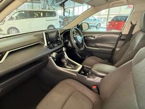 Toyota RAV4 2.0 GX auto - Image 7
