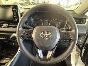 Toyota RAV4 2.0 GX auto - Image 8
