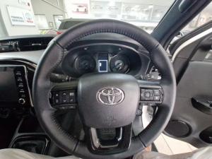 Toyota Hilux 2.8 GD-6 RB LegendE/CAB - Image 8