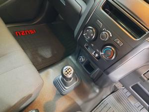 Isuzu D-MAX 250C Fleetside S/C - Image 10