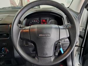 Isuzu D-MAX 250C Fleetside S/C - Image 8
