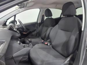 Peugeot 208 1.2 Active - Image 10