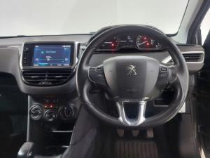 Peugeot 208 1.2 Active - Image 12