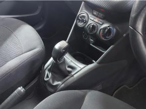 Peugeot 208 1.2 Active - Image 12