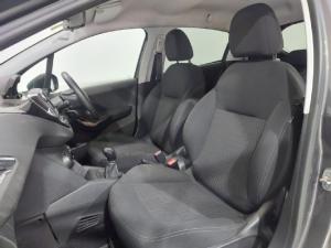 Peugeot 208 1.2 Active - Image 12