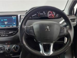 Peugeot 208 1.2 Active - Image 13