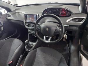 Peugeot 208 1.2 Active - Image 19