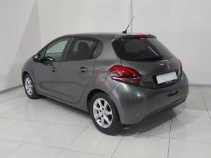 Peugeot 208 1.2 Active - Image 3