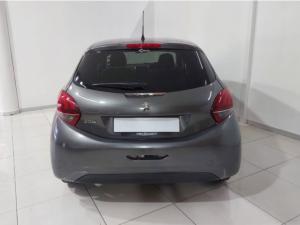 Peugeot 208 1.2 Active - Image 4