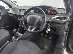 Peugeot 208 1.2 Active - Image 5