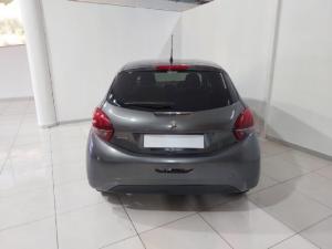 Peugeot 208 1.2 Active - Image 7
