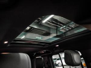 Land Rover Defender 110 D300 X - Image 19