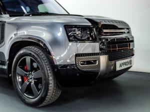 Land Rover Defender 110 D300 X - Image 3