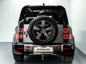 Land Rover Defender 110 D300 X - Image 6