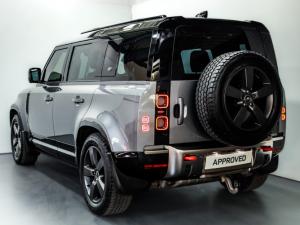 Land Rover Defender 110 D300 X - Image 7