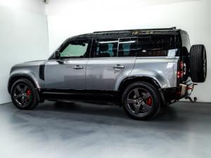 Land Rover Defender 110 D300 X - Image 8