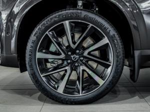 Volvo XC90 T8 Twin Engine AWD R-Design - Image 4