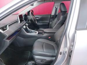 Toyota RAV4 2.0 VX - Image 9