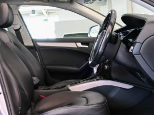 Audi A4 2.0TDI S auto - Image 13