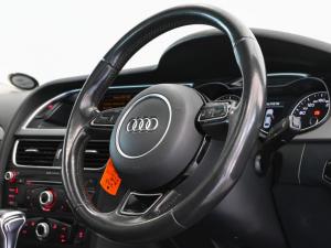 Audi A4 2.0TDI S auto - Image 8