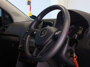 Volkswagen Polo Vivo hatch 1.4 Comfortline - Image 9