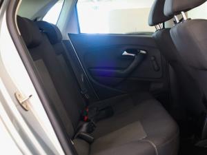 Volkswagen Polo Vivo hatch 1.6 Highline - Image 17