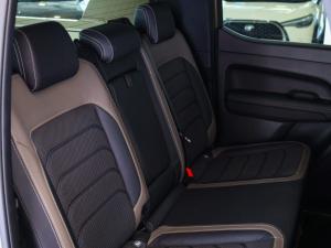 Volkswagen Amarok 3.0TDI V6 double cab Aventura 4Motion - Image 17