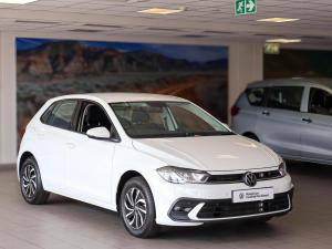 Volkswagen Polo hatch 1.0TSI Life auto - Image 4
