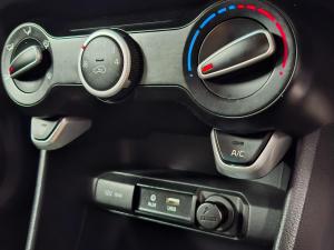 Kia Picanto 1.2 Smart auto - Image 11