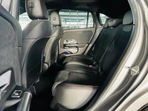 Mercedes-Benz GLA GLA200 Progressive - Image 13