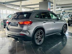 Mercedes-Benz GLA GLA200 Progressive - Image 2