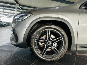 Mercedes-Benz GLA GLA200 Progressive - Image 7