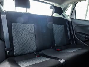 Volkswagen Polo Vivo hatch 1.4 Life - Image 15