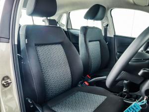 Volkswagen Polo Vivo hatch 1.4 Life - Image 14