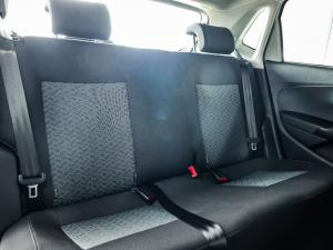 Volkswagen Polo Vivo hatch 1.4 Life - Image 15