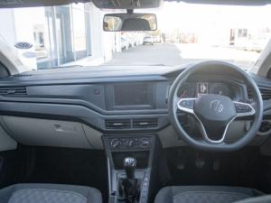 Volkswagen Polo sedan 1.6 manual - Image 11